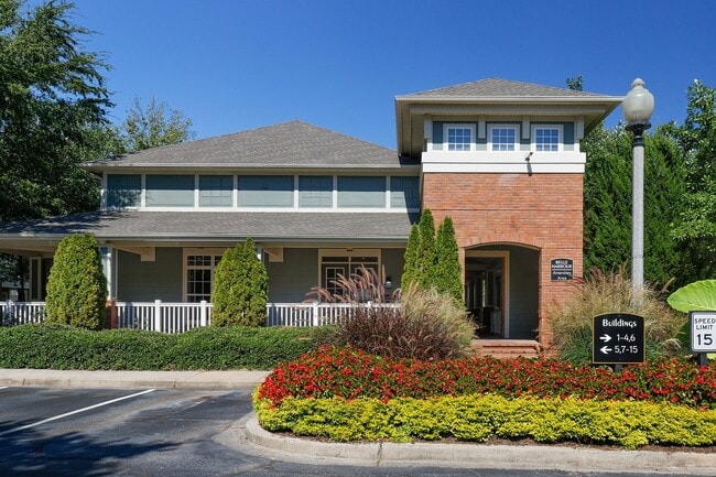 Belle Harbour Apartments in Memphis, TN - Foto de edificio - Building Photo