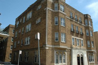 Shelton Court in Philadelphia, PA - Building Photo - Building Photo