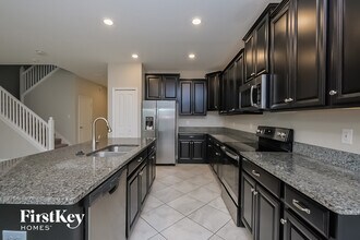 9716 Ivory Dr in Riverview, FL - Foto de edificio - Building Photo