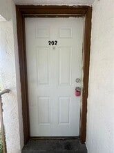 5961 SW 41st St in Davie, FL - Building Photo - Building Photo