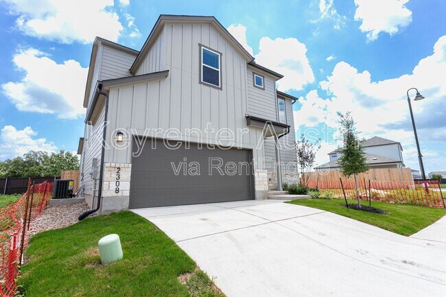 property at 2308 Mazmorra St
