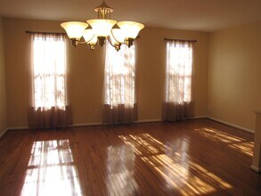 45500 Trail Run Terrace in Sterling, VA - Building Photo - Building Photo