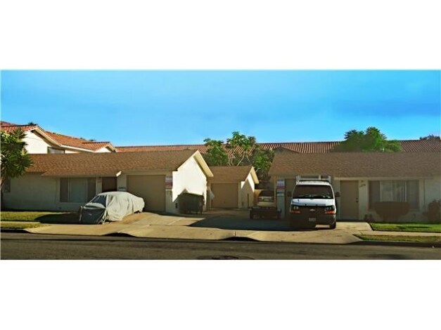 1275-1281 Grove Ave in Imperial Beach, CA - Building Photo