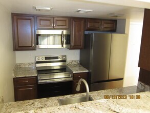 3033 E Devonshire Ave in Phoenix, AZ - Building Photo - Building Photo