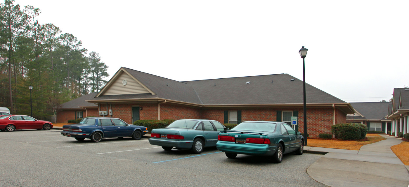 Chestnut Ferry Court in Camden, SC - Building Photo