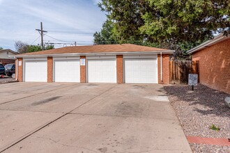 1337 Xanadu St in Aurora, CO - Foto de edificio - Building Photo