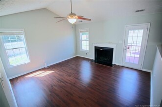 190 Edisto Ct in Raeford, NC - Building Photo - Building Photo