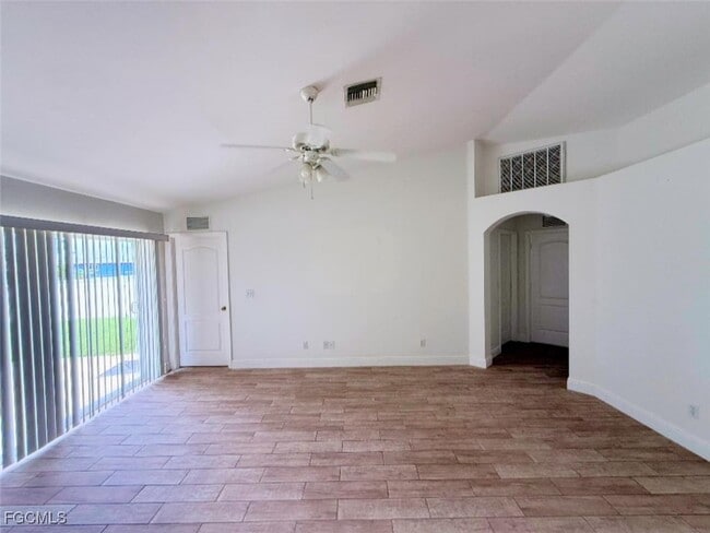 1409 NE 10th Terrace