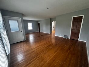 3858 Wooddale Ave S in St. Louis Park, MN - Building Photo - Building Photo