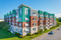 West Yard Lofts in North Charleston, SC - Foto de edificio - Primary Photo