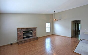 332 Spencer Pl in St. Peters, MO - Building Photo - Building Photo