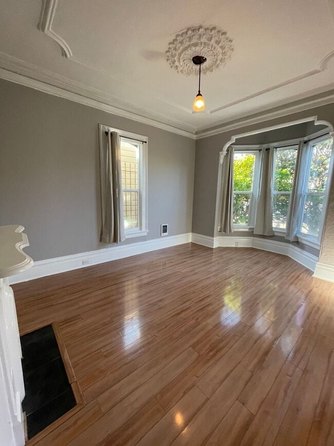 1024 Wood St in Oakland, CA - Building Photo - Building Photo