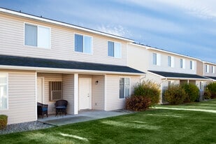 Crystal Creek Duplexes in Post Falls, ID - Building Photo