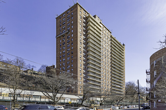 Cannon Heights Apartments in Bronx, NY - Foto de edificio - Primary Photo