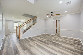 9351 Royal Way in Houston, TX - Building Photo - Building Photo