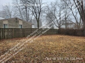 8975 Nottingham Dr in Superior Township, MI - Building Photo - Building Photo