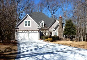 3330 Valley Vista Rd SE in Smyrna, GA - Building Photo