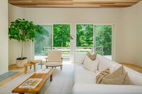 256 Town Ln in Amagansett, NY - Foto de edificio - Building Photo