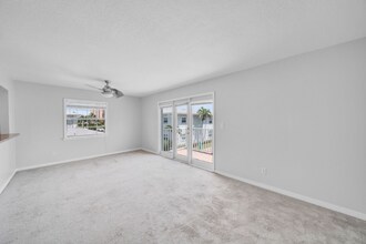 3338 N Key Dr in North Fort Myers, FL - Building Photo - Building Photo