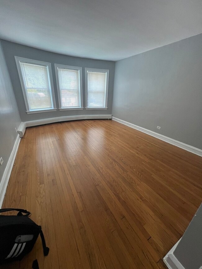 909 E 85th St in Chicago, IL - Building Photo - Building Photo