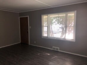 233 Melrose Ct in Iowa City, IA - Building Photo - Building Photo