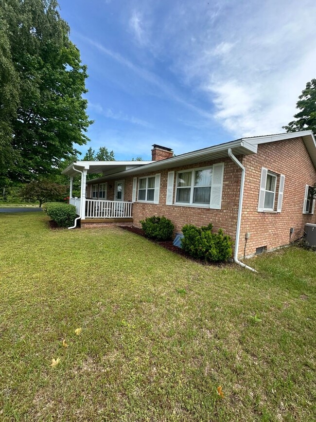 property at 7799 S Center Hwy