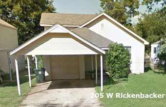 1008 Bell Dr in Midwest City, OK - Building Photo - Building Photo