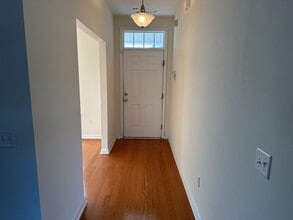 10 Evergreen Oak Dr in Richmond Hill, GA - Building Photo - Building Photo