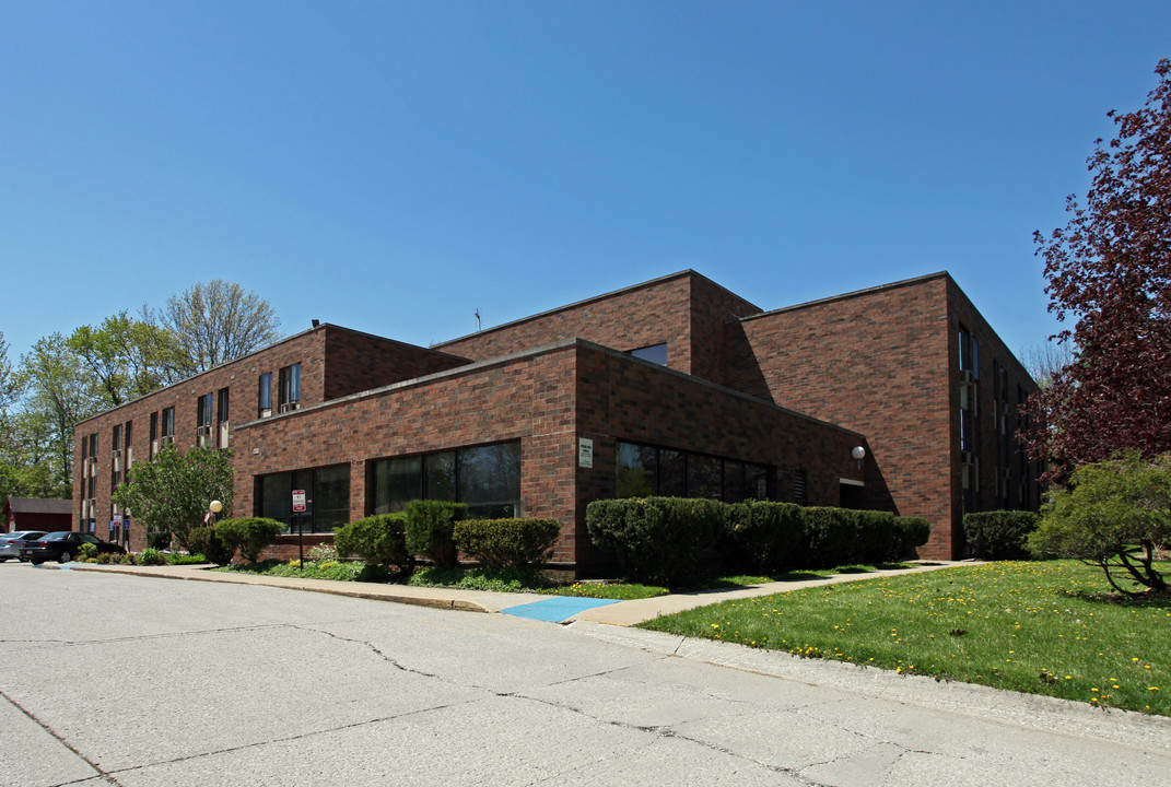 Concord Manor Apartments in Oberlin, OH - Building Photo