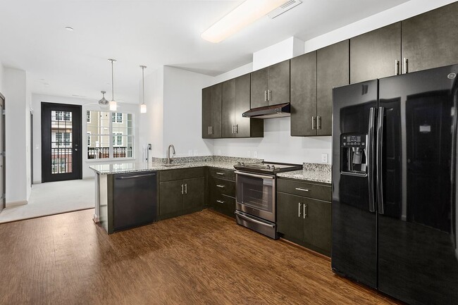 Ashburn Chase Apartments in Ashburn, VA - Building Photo - Building Photo