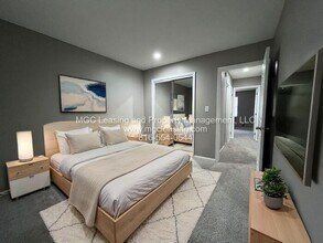 2105 SW 8th St in Blue Springs, MO - Building Photo - Building Photo