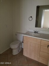 7401 W Arrowhead Clubhouse Dr-Unit -1085 in Glendale, AZ - Building Photo - Building Photo