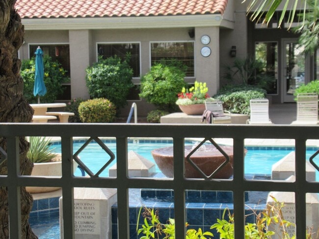 property at 3830 E Lakewood Pkwy E