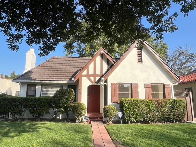 property at 480 Plymouth Rd