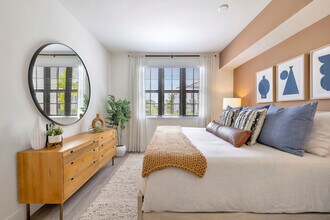 Alton Central Park in Port St. Lucie, FL - Foto de edificio - Building Photo