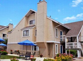 3 Long Wharf Dr in New Haven, CT - Building Photo