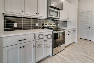 8429 Stonewood Dr in Oklahoma City, OK - Building Photo - Building Photo