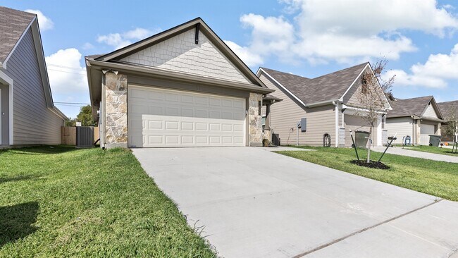 3007 Stevens Dr in Bryan, TX - Building Photo - Building Photo