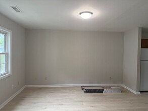 664 Lakeside Ave in Burlington, NC - Building Photo - Building Photo