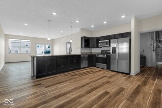 8828 Twain Ln in Indianapolis, IN - Building Photo - Building Photo