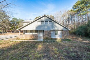 1624 Fairview Dr in Moody, AL - Building Photo