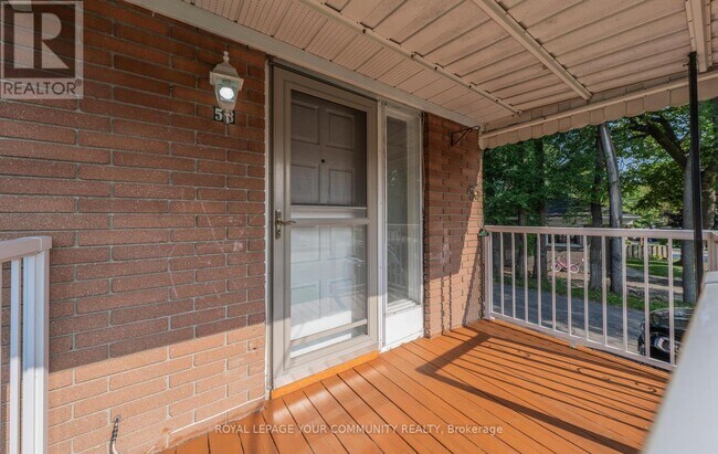 53 Newbury Dr in Newmarket, ON - Building Photo - Building Photo