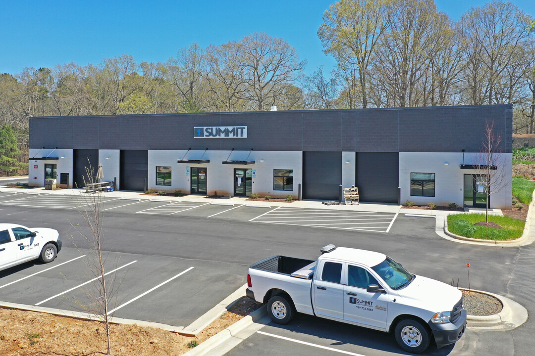 The Townes at Oakwood Square in Mebane, NC - Building Photo