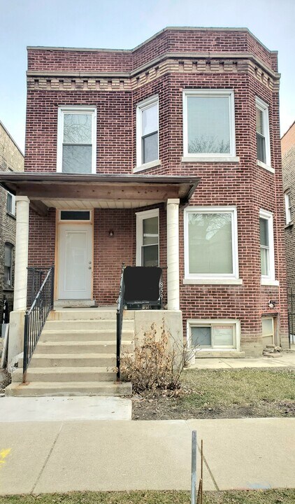 859 N Richmond St, Unit 2 in Chicago, IL - Building Photo