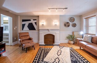 202 Western Ave, Unit Lower Apartment in Albany, NY - Building Photo