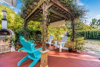 762 Bayharbor Ter in Sebastian, FL - Foto de edificio - Building Photo