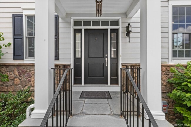 19 Dennis Ln in Pleasantville, NY - Building Photo - Building Photo
