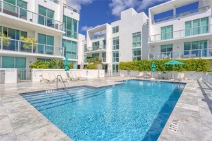 720 NE 62nd St in Miami, FL - Building Photo