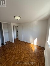 7555 Goreway Dr in Mississauga, ON - Building Photo - Building Photo