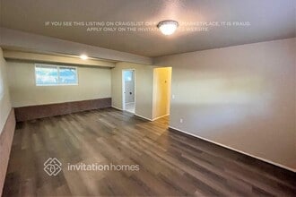 2643 SW 351st Pl in Federal Way, WA - Foto de edificio - Building Photo